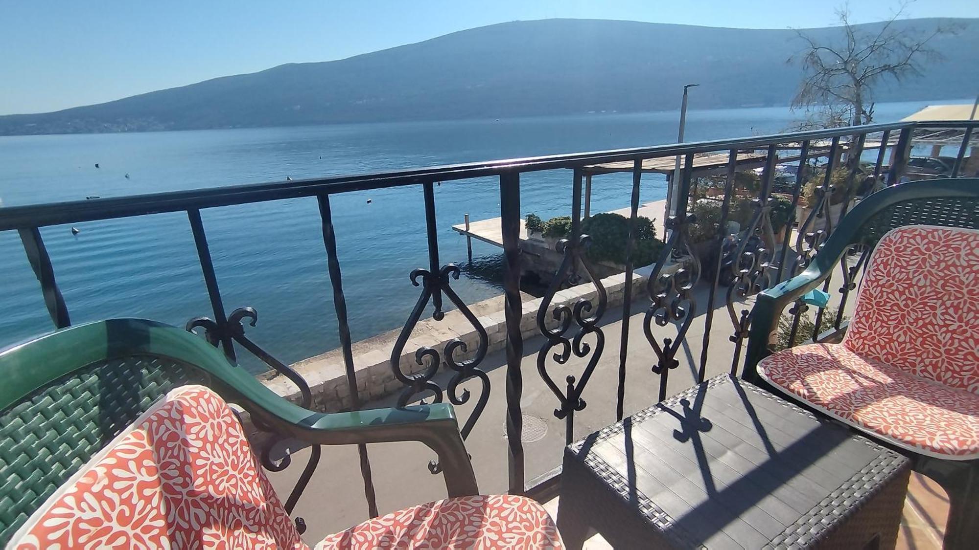 Rooms Beba Herceg Novi Eksteriør bilde